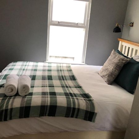 Beautiful Historic 1870 Home Fully Renovated & Modernised Belfast Esterno foto