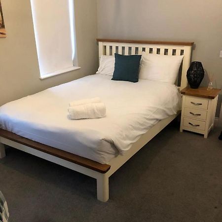 Beautiful Historic 1870 Home Fully Renovated & Modernised Belfast Esterno foto