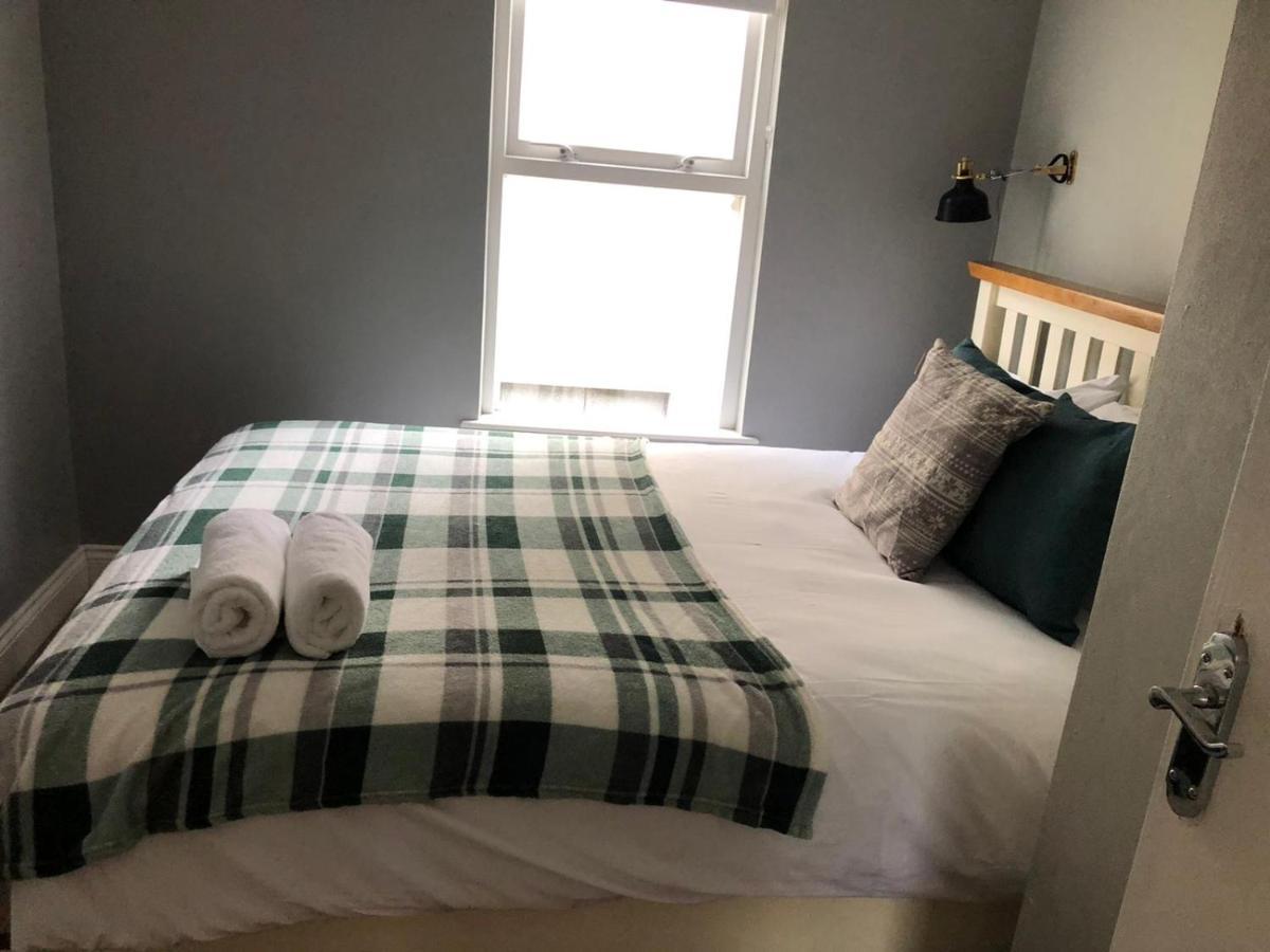 Beautiful Historic 1870 Home Fully Renovated & Modernised Belfast Esterno foto
