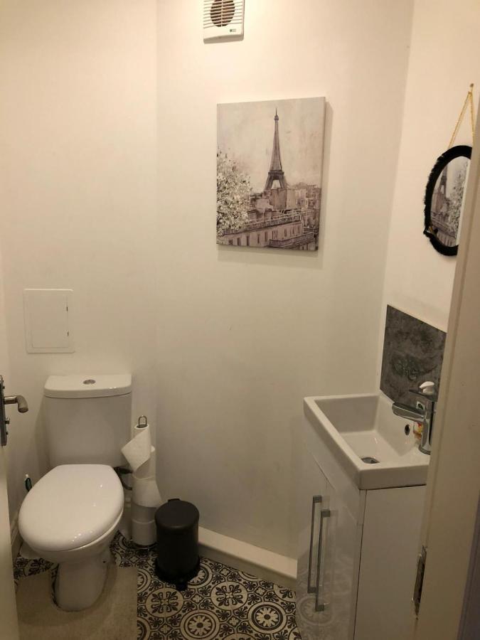Beautiful Historic 1870 Home Fully Renovated & Modernised Belfast Esterno foto