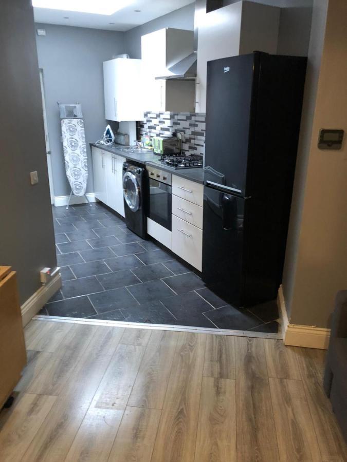 Beautiful Historic 1870 Home Fully Renovated & Modernised Belfast Esterno foto